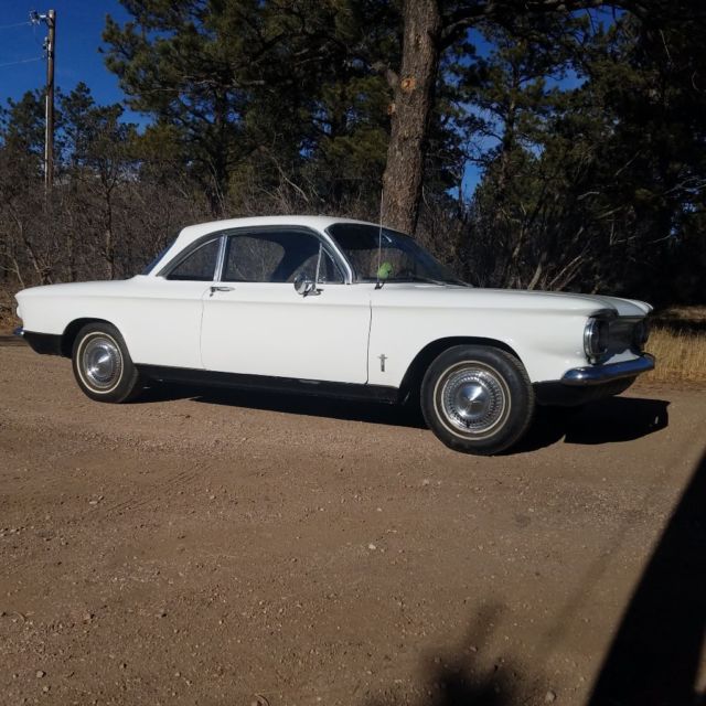 1960 White Chevrolet Corvair Coupe