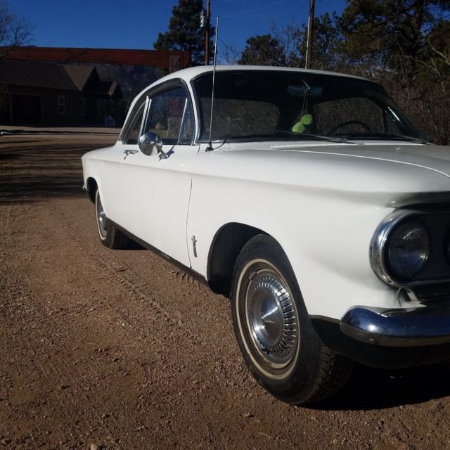 1960 White Chevrolet Corvair Coupe