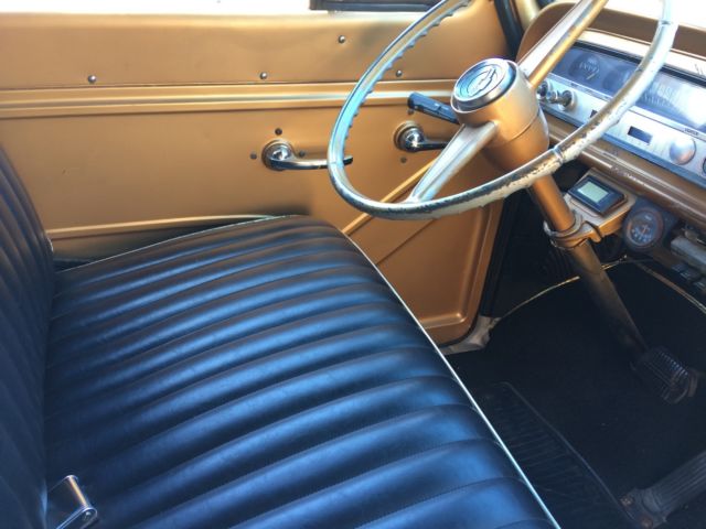 1961 Custom / Flat White / Multi Chevrolet Corvair Van Camper