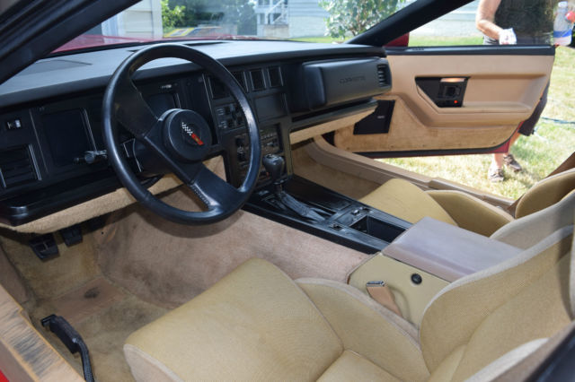 1985 Red Chevrolet Corvette Hatchback