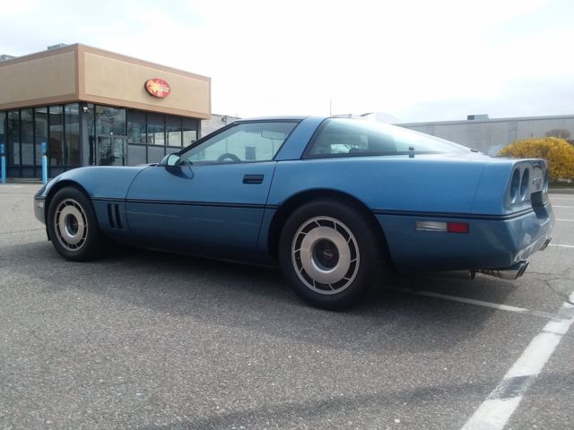 1985 Blue Chevrolet Corvette Coupe