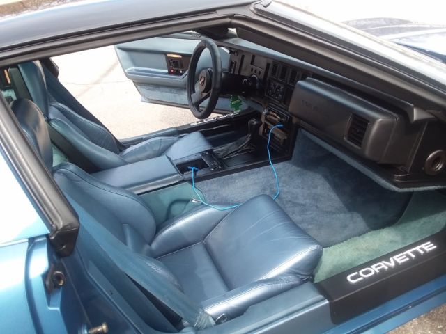 1985 Blue Chevrolet Corvette Coupe