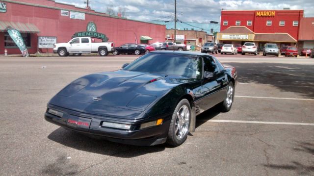 1991 White Chevrolet Corvette Coupe
