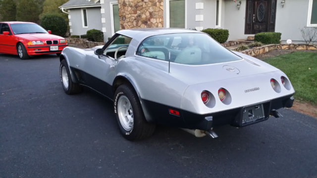 1978 Silver Chevrolet Corvette Coupe