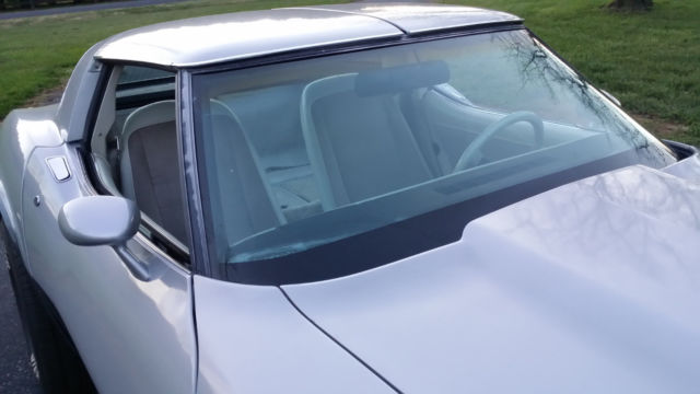 1978 Silver Chevrolet Corvette Coupe