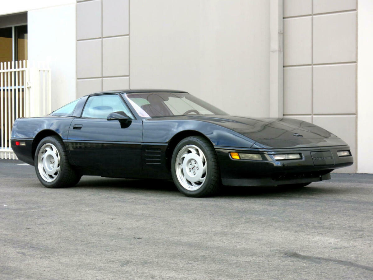 1991 Black Chevrolet Corvette --