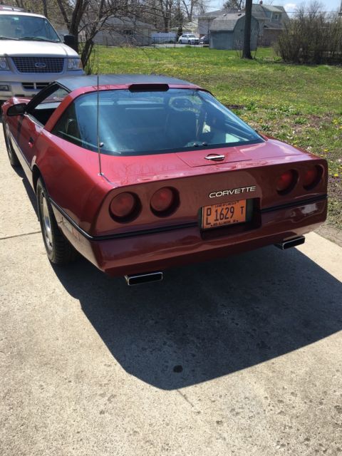 1989 Burgundy Chevrolet Corvette Coupe