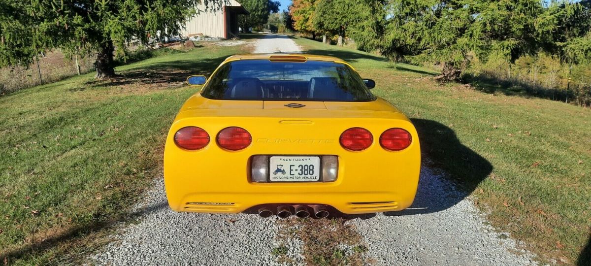 1986 Yellow Chevrolet Corvette Hatchback
