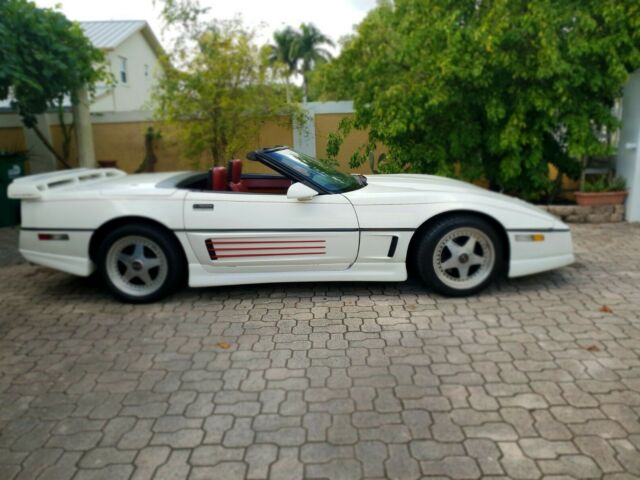 1988 white Chevrolet Corvette Convertible