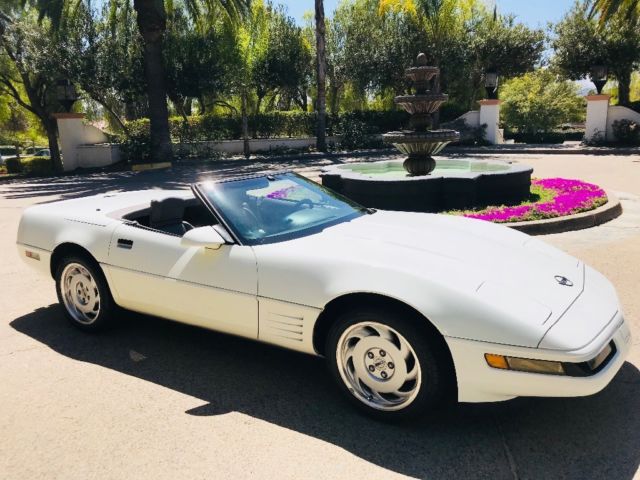 1991 White Chevrolet Corvette