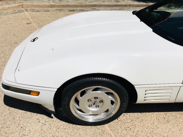 1991 White Chevrolet Corvette