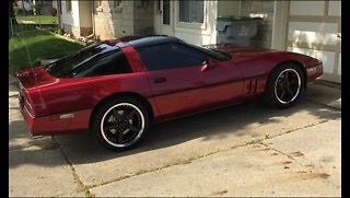 1989 Burgundy Chevrolet Corvette Coupe
