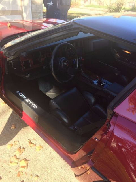 1989 Burgundy Chevrolet Corvette Coupe