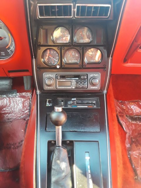 1977 Silver Chevrolet Corvette Coupe