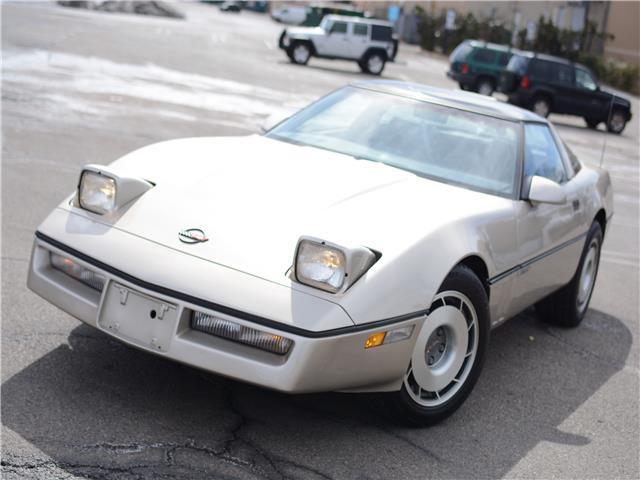 1987 Gold Chevrolet Corvette --