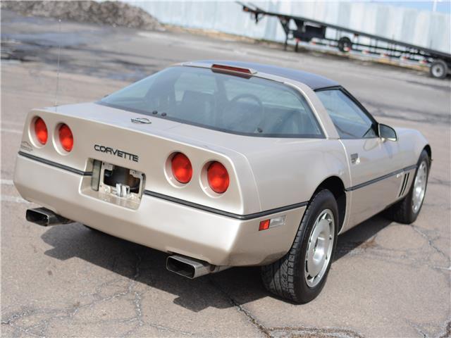 1987 Gold Chevrolet Corvette --