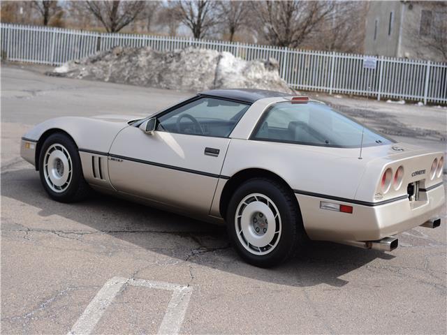 1987 Gold Chevrolet Corvette --