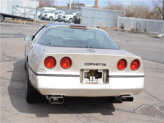 1987 Gold Chevrolet Corvette --