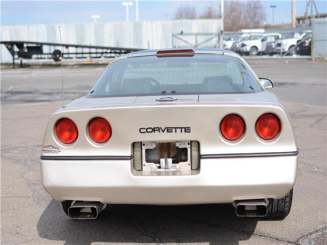 1987 Gold Chevrolet Corvette --