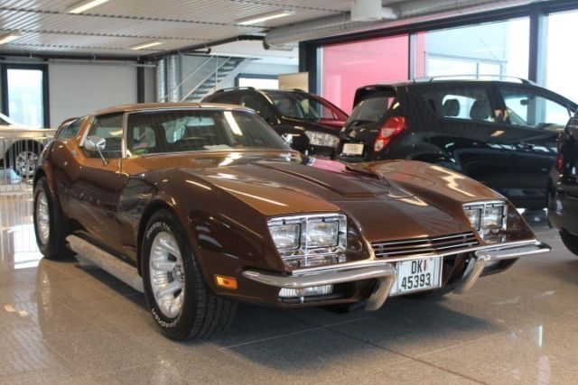 1971 Brown Chevrolet Corvette Coupe