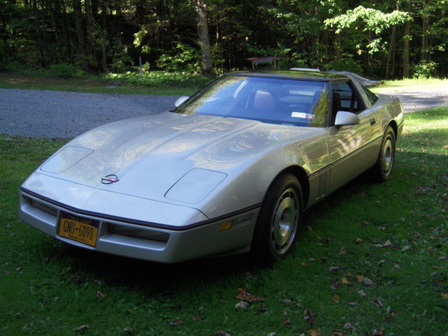 1986 silver Chevrolet Corvette Coupe