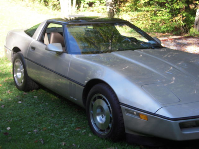 1986 silver Chevrolet Corvette Coupe