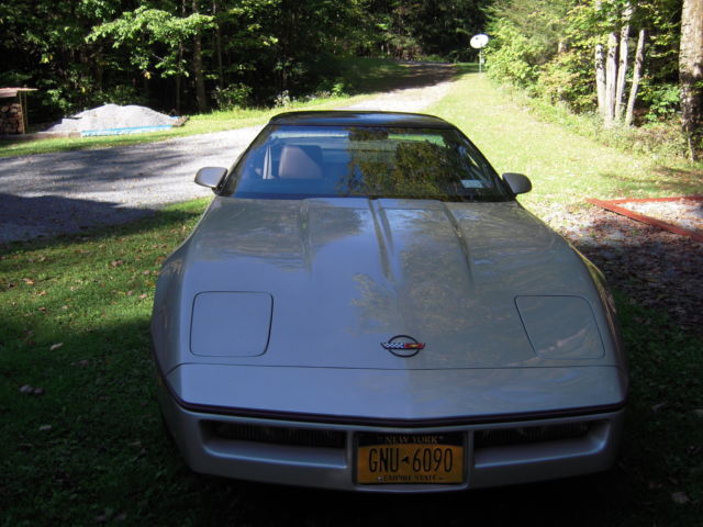 1986 silver Chevrolet Corvette Coupe