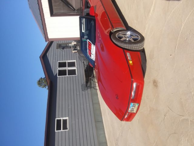 1986 Red Chevrolet Corvette 2dr