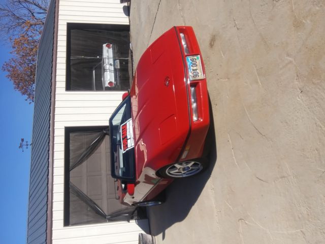 1986 Red Chevrolet Corvette 2dr