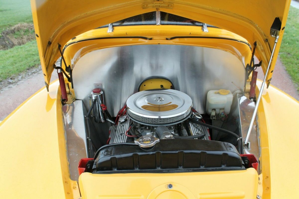 1948 Yellow Chevrolet hot rod Sedan