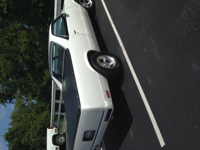 1984 Pearl White Chevrolet El Camino Truck
