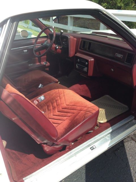 1984 Pearl White Chevrolet El Camino Truck