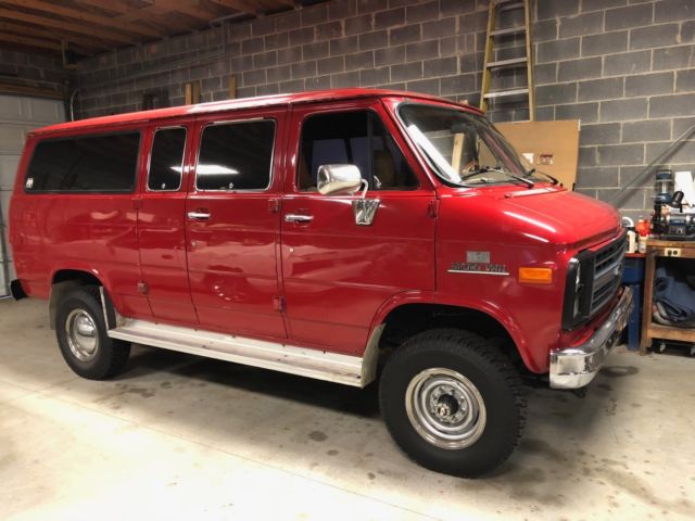 1989 Red Chevrolet G20 Van Extended Passenger Van