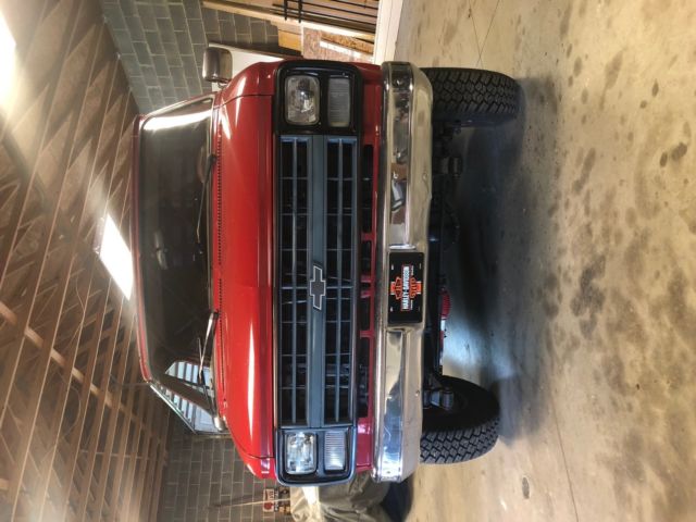 1989 Red Chevrolet G20 Van Extended Passenger Van