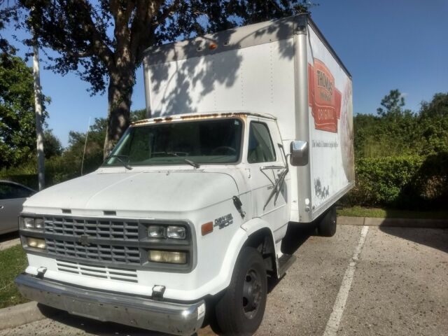 1994 White Chevrolet Other Cab & Chassis