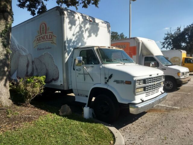 1994 White Chevrolet Other Cab & Chassis
