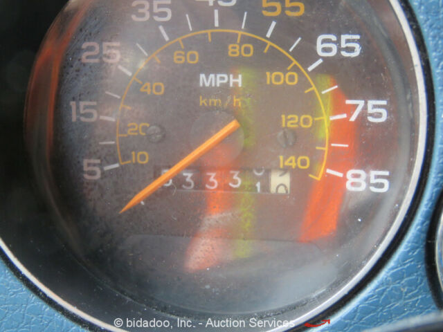 1987 White Chevrolet G Series Van