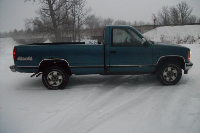 1990 Blue Chevrolet Silverado 1500 Crew Cab Pickup