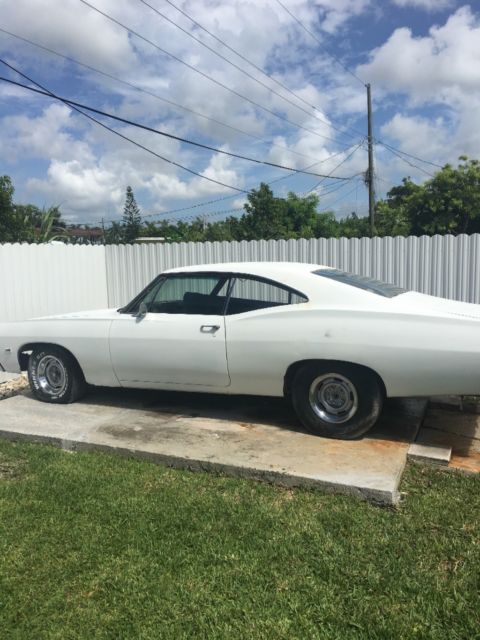 1968 White Chevrolet Impala Coupe