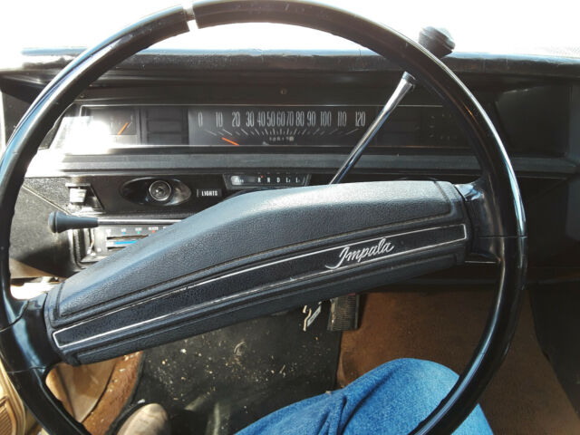 1971 Tan Chevrolet Impala Sedan
