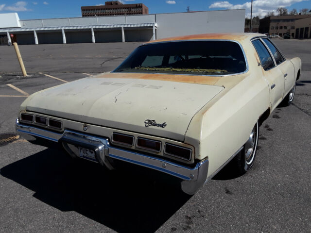 1971 Tan Chevrolet Impala Sedan