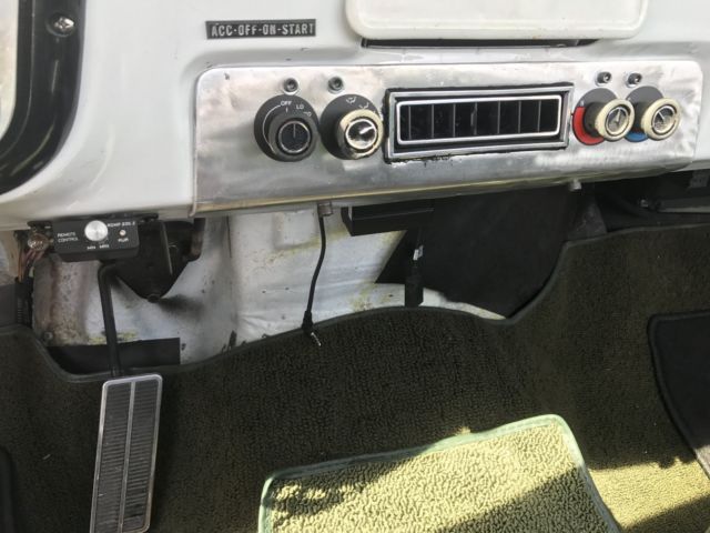 1970 White Chevrolet C/K Pickup 1500