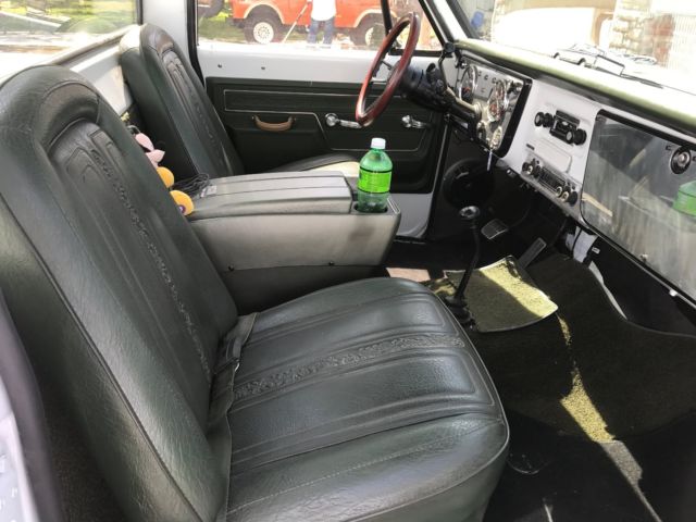 1970 White Chevrolet C/K Pickup 1500