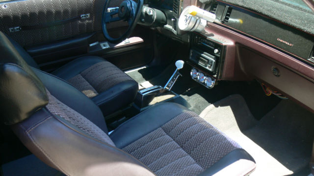 1987 White Chevrolet Monte Carlo