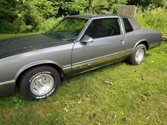 1988 Gray Chevrolet Monte Carlo Coupe
