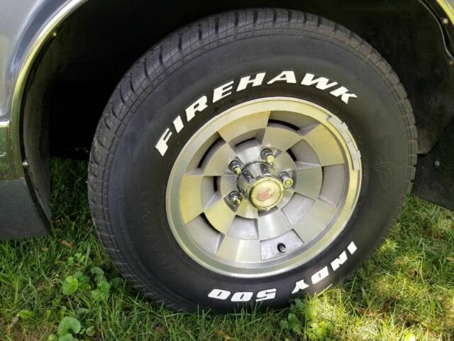 1988 Gray Chevrolet Monte Carlo Coupe