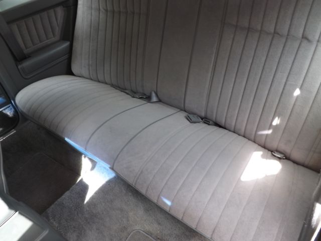 1988 Silver Chevrolet Monte Carlo Coupe