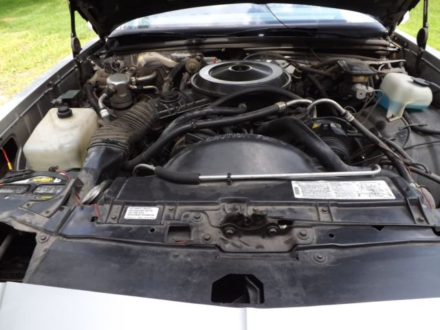 1988 Silver Chevrolet Monte Carlo Coupe