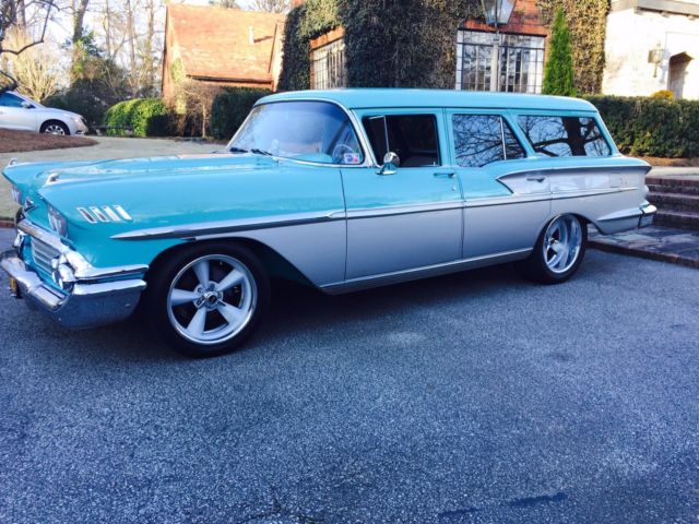 1958 Turquoise Chevrolet Nomad Wagon
