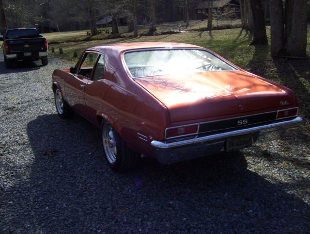 1972 SUNSET PEARL Chevrolet Nova Sedan